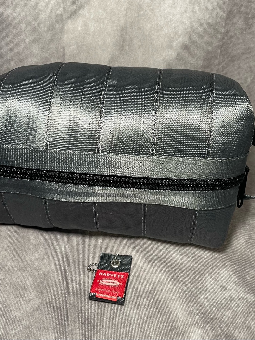 Harvey’s seatbelt storm gray full-size dopp toiletry kit w/small hangtag
